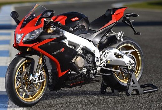 Moto Aprilia RSV4